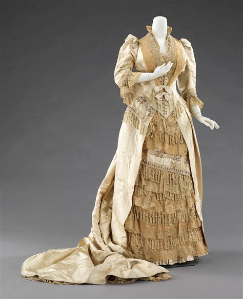 House of Worth | Court presentation dress | French | The Met