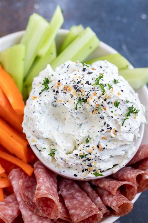 EVERYTHING BAGEL CREAM CHEESE DIP + WonkyWonderful