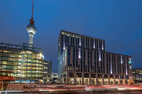 Art-Invest Real Estate | Motel One am Alexanderplatz