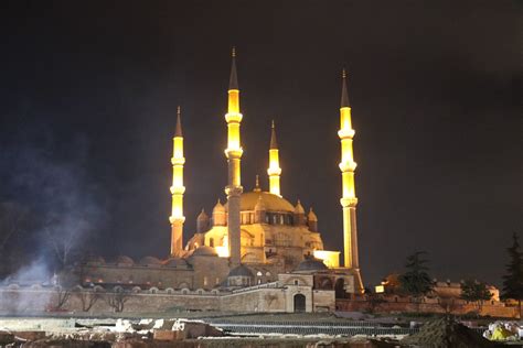 Islamic world observes Barat, holy night of fate and forgiveness ...