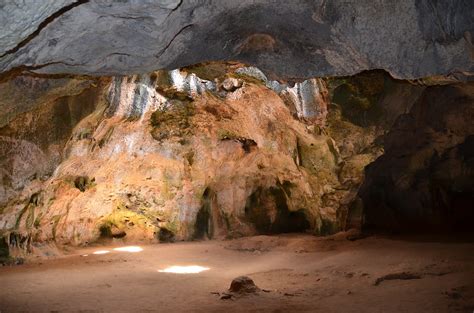 Quadirikiri Cave, Aruba | Quadirikiri Cave (also known as Gu… | Flickr