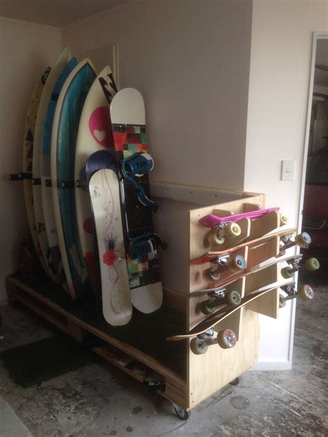 Diy Surf Racks / THE PACIFICA freestanding surfboard rack | Surfboard ...