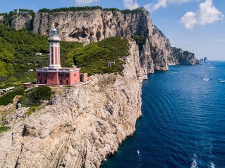 Tonado - Hiking tour to Capri Island