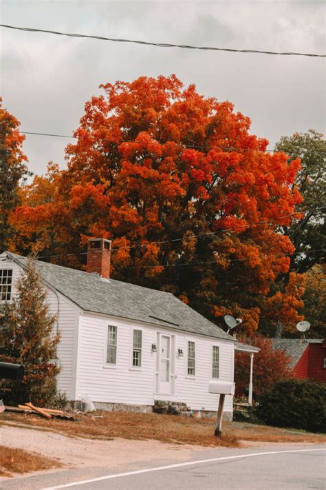 8 Best Places for Fall in New Hampshire - Helene in Between