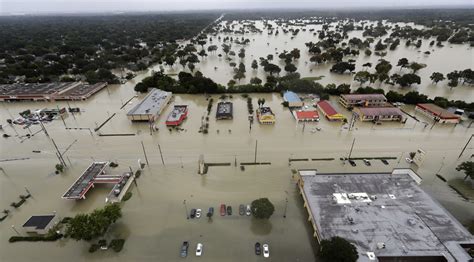 21 Photos That Show Just How Bad The Flooding In Houston Really Is