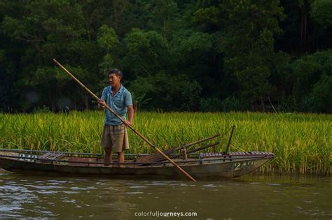 Tam Coc Boat Tour: Best Viewpoint, Prices, & Tips