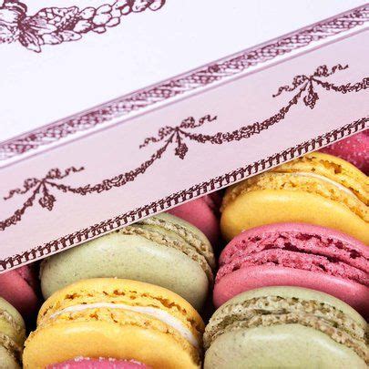 Macaron gift box Prestige - Ladurée | Laduree, Food obsession, Laduree ...