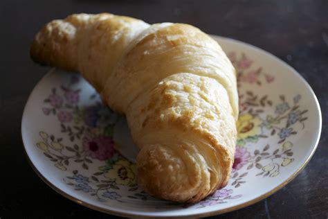 a baker's dozen ~ croissants | the baked life