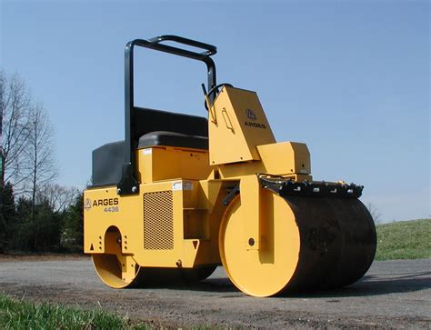 King Machinery: Asphalt Paving Equipment & Construction Equipment.