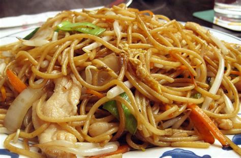 Bami goreng (noodles all'indonesiana) - Parliamo di CucinaParliamo di Cucina