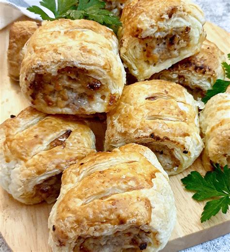 Cheese and onion pork sausage rolls - Foodle Club