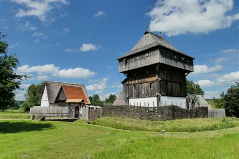 Look! Bachritterburg Kanzach: A 13th century timber castle.