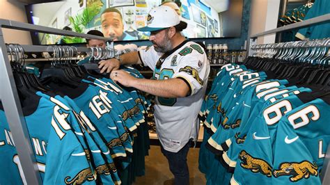 Jaguars jersey: Jacksonville fans react to throwback uniforms