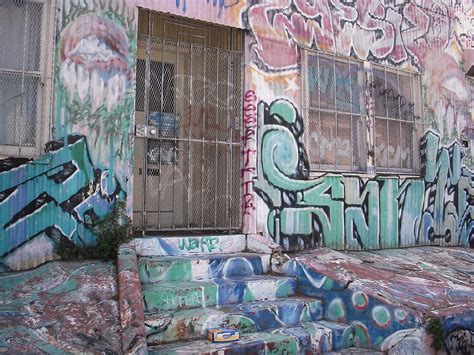 "Graffiti House" by Tama Blough | Redbubble