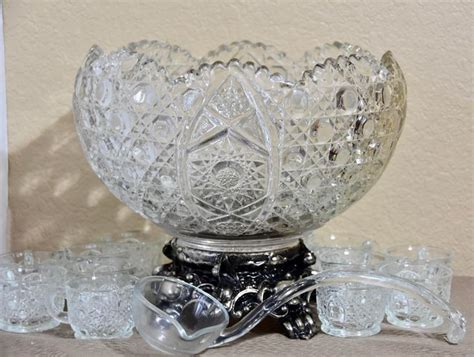 Vintage Smith Daisy and Button Clear Punch Bowl W/ Metal Stand, Ladle & 12 Cups | Crystal ...