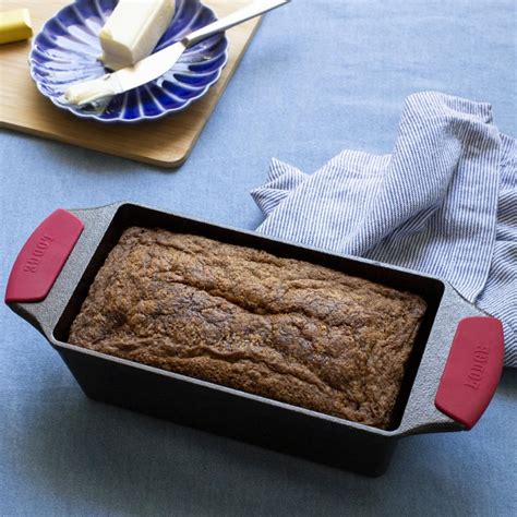 Lodge Bakeware Seasoned Cast Iron Loaf Pan with Grips | Williams Sonoma