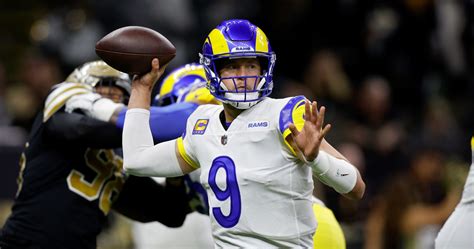 Report: Rams' Injured QB Matthew Stafford Not Expected to Be Shut Down ...