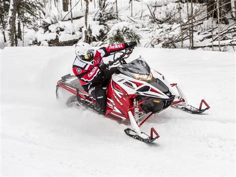 Yamaha Sidewinder Turbo 2017 snowmobile - BIKEIT!