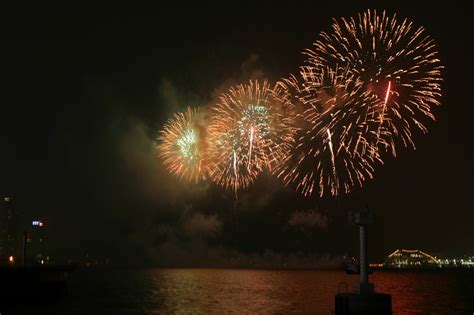 Fireworks | China National Day fireworks. Locate in Google M… | Flickr