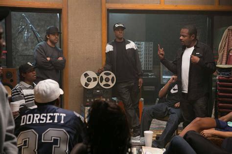 'Straight Outta Compton' movie review: N.W.A. movie arrives as more than your standard music ...