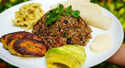 Costa Rican Recipes • Traditional Costa Rican Dishes To Try At Home