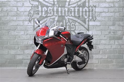 2013 Honda VFR1200F - SOLD | Destination Cycles