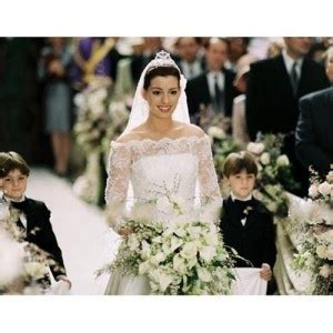 princess diaries 2 wedding dress | Movie wedding dresses, Celebrity wedding dresses, Wedding movies