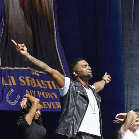 Reservoir Media - GINUWINE PERFORMS "PONY" IN 'PARKS & RECREATION' FINALE