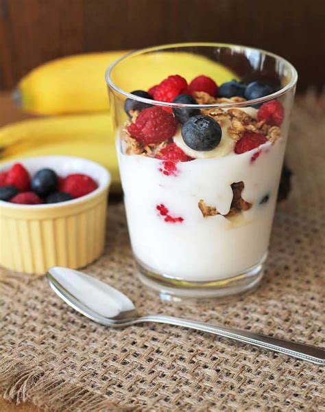 Banana Berry Granola Yogurt Parfait - Delightful Adventures