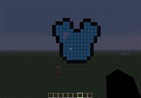 Pixel Art: Diamond Chestplate Minecraft Map