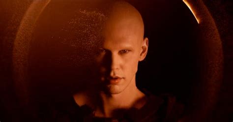 Austin Butler's Bald Head in 'Dune: Part Two' Is a Meme