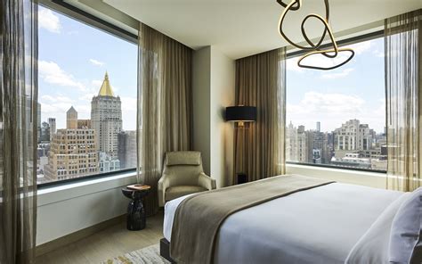 The Ritz-Carlton debuts in the heart of Manhattan • Hotel Designs