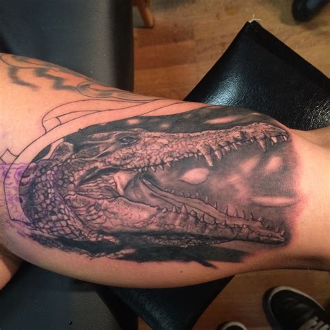 Alligator | Animal tattoos, Skull tattoo, Tattoos