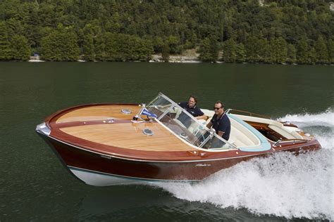 Pictures: Riva Aquarama Lamborghini to go on display in London - YBW