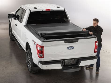 2022 Nissan Frontier Roll Up Tonneau Cover - Maximum Truck Bed Protection & Utility | WeatherTech