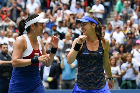 Martina Hingis & Yung-Jan Chan - US Open Women's Doubles Tennis Championship Victory 09/10/2017 ...