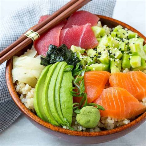 Easy Sushi Bowl Recipe! A twist to your Sushi Roll | Healthy Fitness Meals