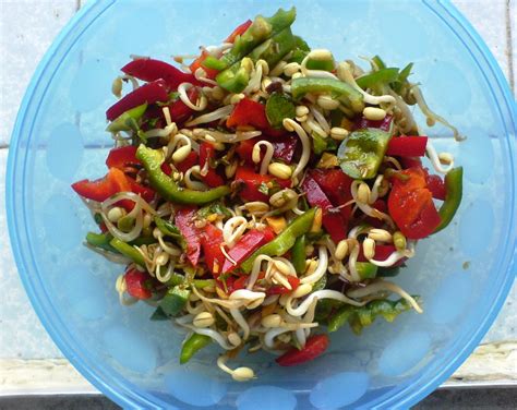 RAWk Me!: Sweet and Sour Bean Sprouts Salad