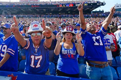 Buffalo Bills fans earn praise for making New Era Field one of the ‘great environments’ in ...