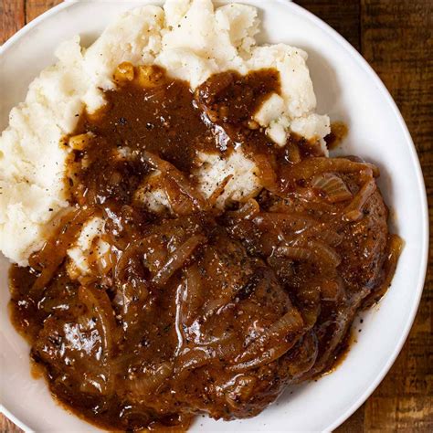 Easy Cube Steak with Gravy Recipe [VIDEO] - Dinner, then Dessert