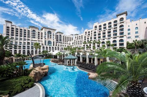 Best Price on Lotte Hotel Jeju in Jeju Island + Reviews!