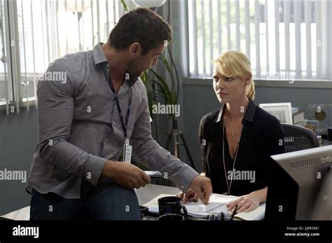 GERARD BUTLER, KATHERINE HEIGL, THE UGLY TRUTH, 2009 Stock Photo - Alamy