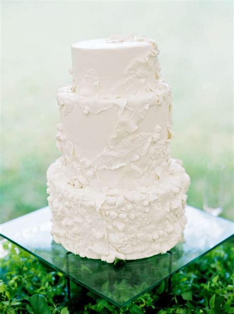 29 New Takes on Traditional Wedding Cake Flavors | Wedding cake flavors, Cake flavors ...