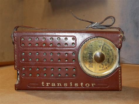 Free Images : technology, old, radio, transistor, communication device 4056x3042 - - 839692 ...