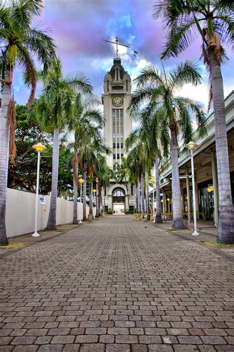 Capturing the Moment: Historic Honolulu