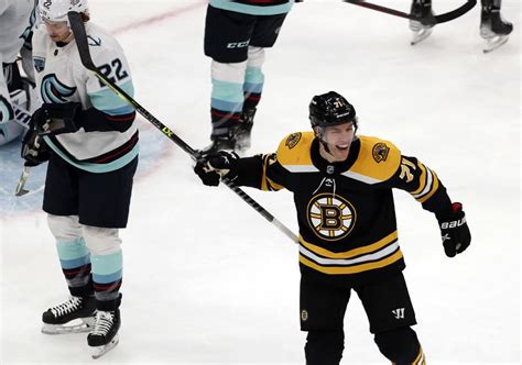 Taylor Hall making net gains since Bruins shuffled lines - The Boston Globe