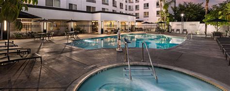 Anaheim Hotel Reviews | Courtyard Anaheim Resort/Convention Center