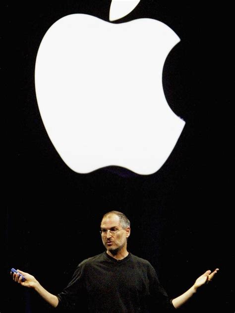 Steve Jobs with Apple Logo - LogoDix