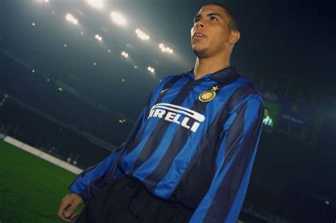 Ronaldo, Inter Milan > (1997-2002...)