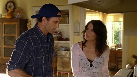 Here's Every Single Flannel Shirt Worn By Luke Danes In “Gilmore Girls” | Luke danes, Gilmore ...